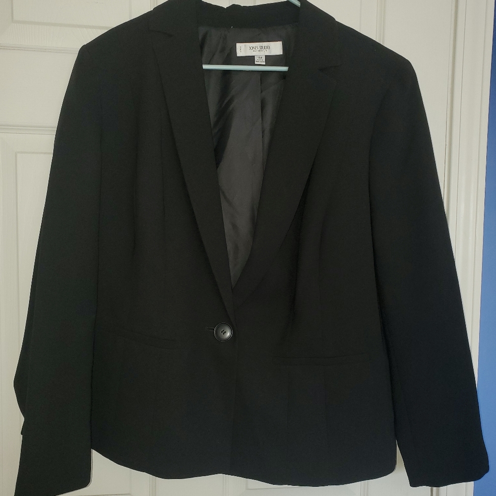 Jones Studio Blazer
